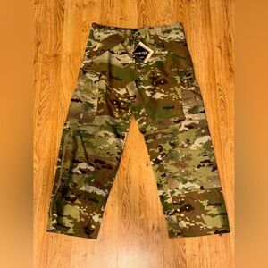 APECS GORETEX Waterproof Multicam Camo Rain Pant Trousers Taped Seams Medium REG